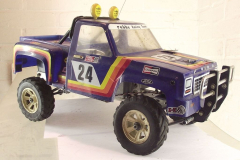 Kyosho-Robbe_Ford_4x4_025