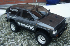 Kyosho_Nissan_Terrano_Pathfinder_01