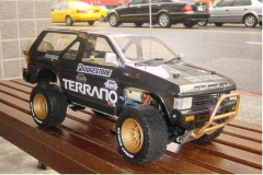 Kyosho_Nissan_Terrano_Pathfinder_30